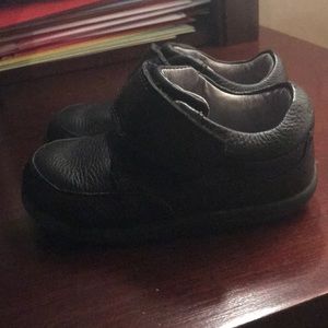 Stride rite toddler shoes